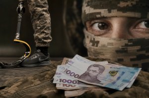 Без ноги, без пенсії і без виплат: закарпатського ветерана місяцями не звільняють зі ЗСУ
