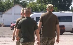 Без “бусифікації”: де ТЦК почали працювати по-новому (фото)