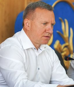 Ужгородці близько 13 000 підписами можуть відкликати мера: депутат навів паралелі після ситуації  в Умані