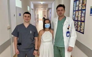 У Закарпатській обласній лікарні успішно прооперували закарпатку, яка кульгала більше 30 років 